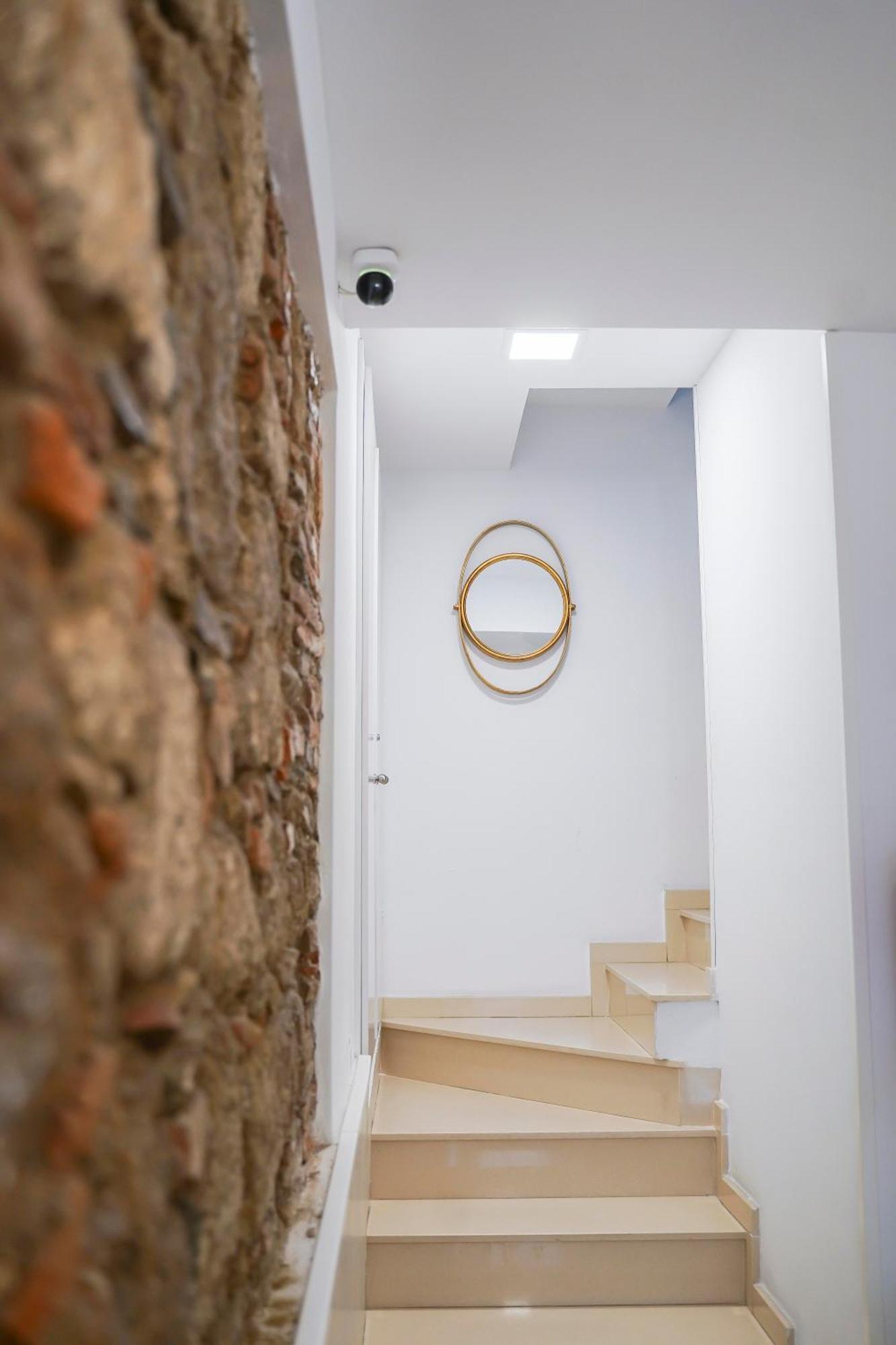 Apartamentos Suites Cariatide 플라센시아 외부 사진