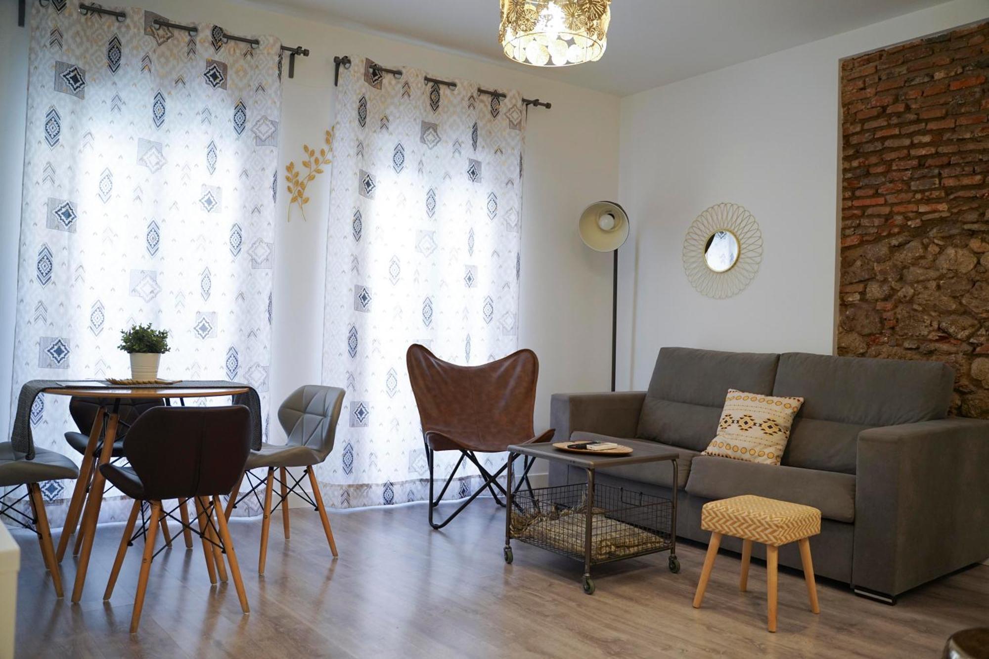 Apartamentos Suites Cariatide 플라센시아 외부 사진