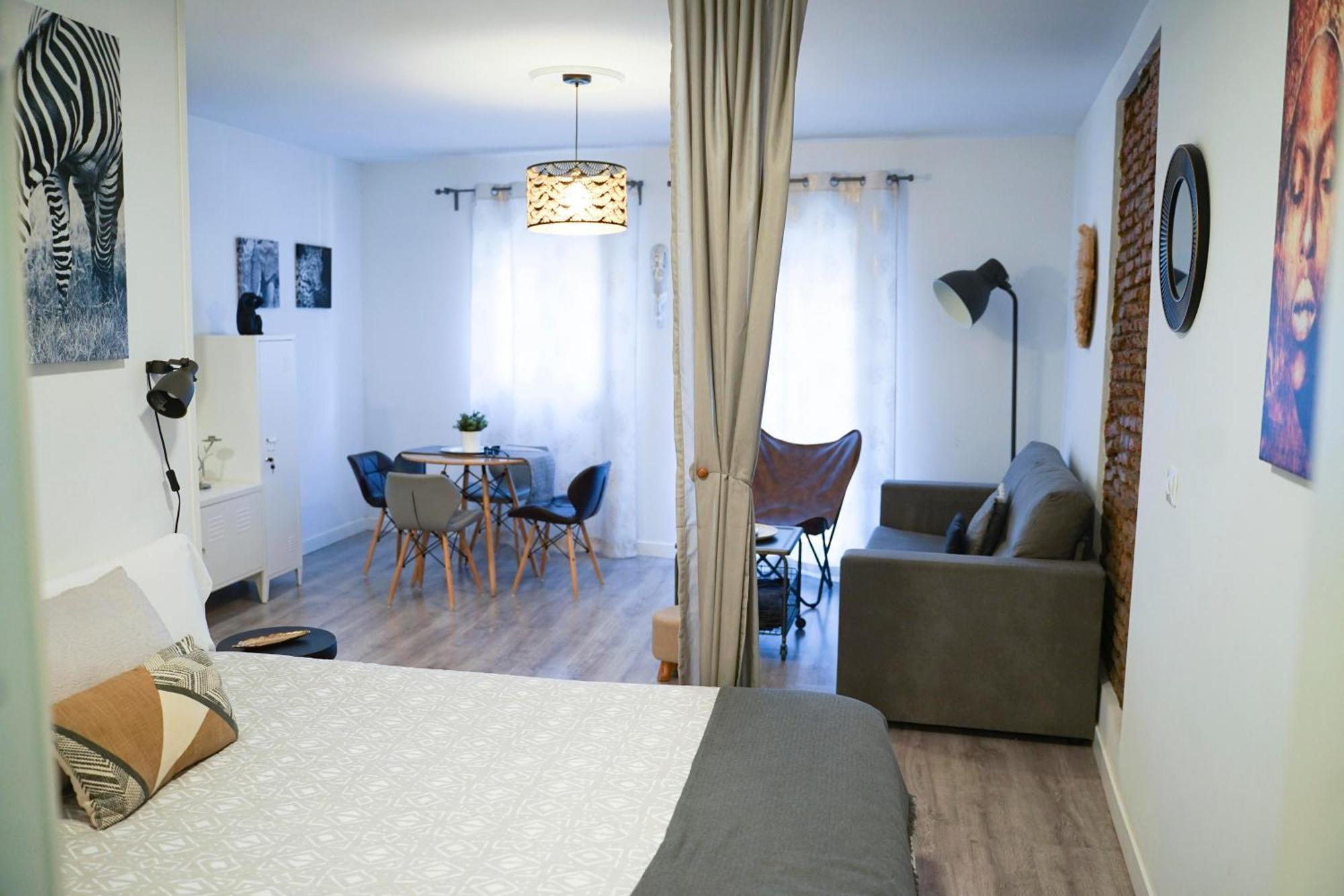 Apartamentos Suites Cariatide 플라센시아 외부 사진