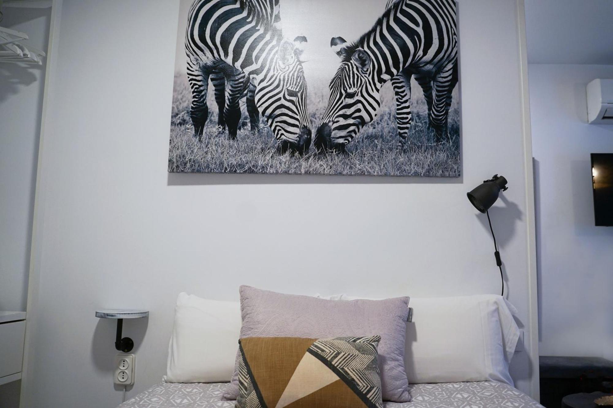 Apartamentos Suites Cariatide 플라센시아 외부 사진